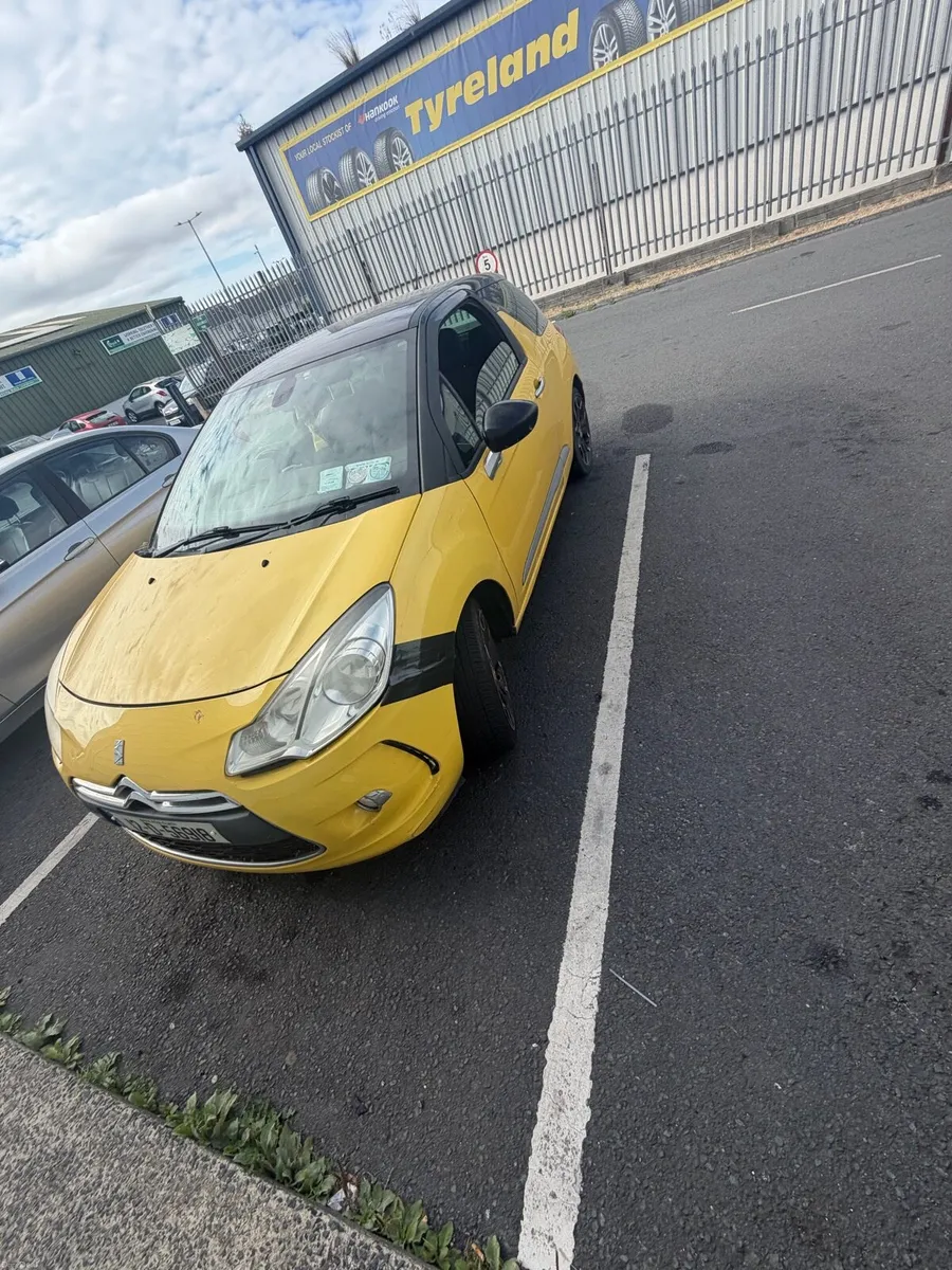 Car - Image 4