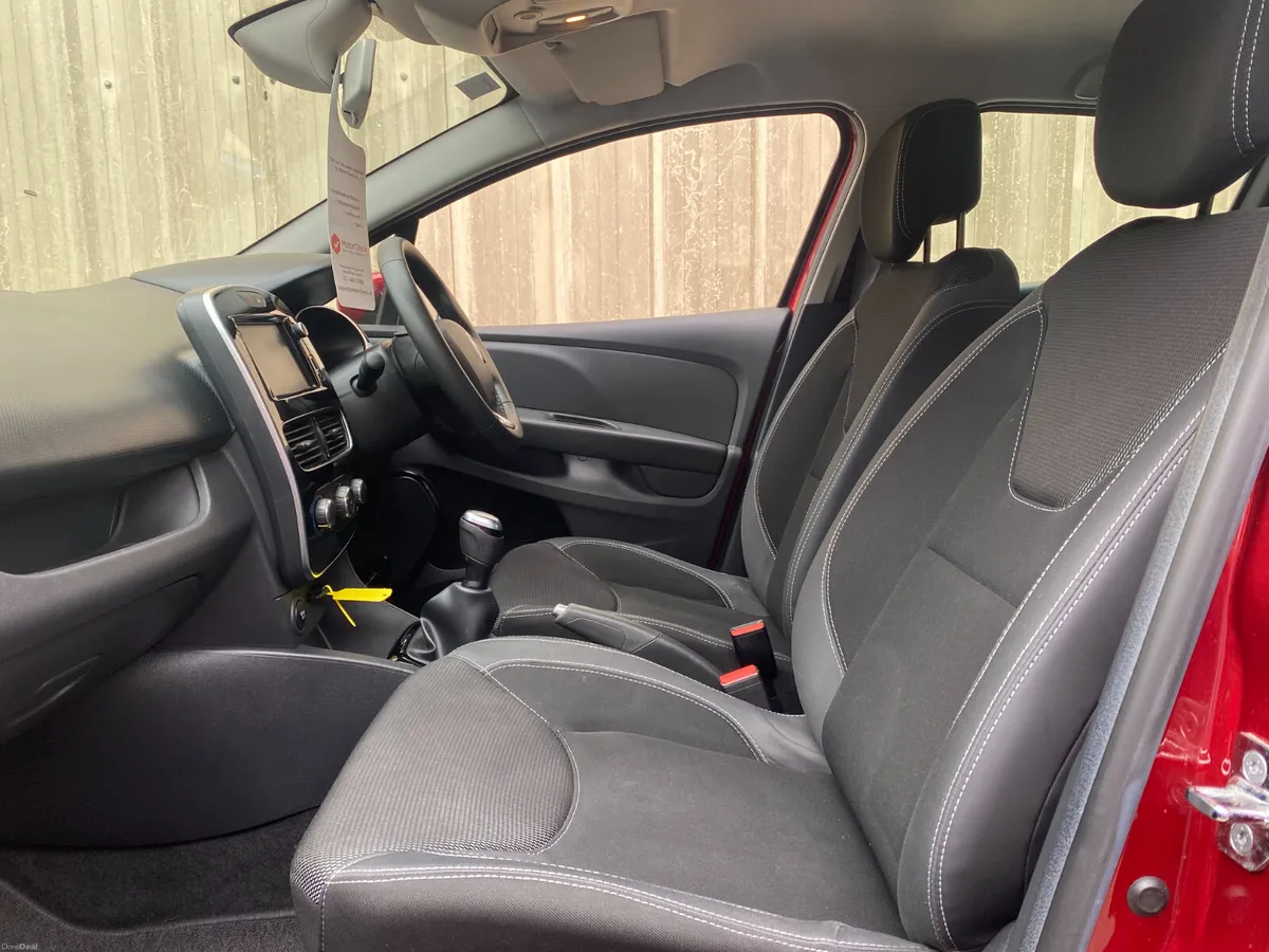 Renault Clio 2019////FINANCE AVAILABLE/// - Image 4