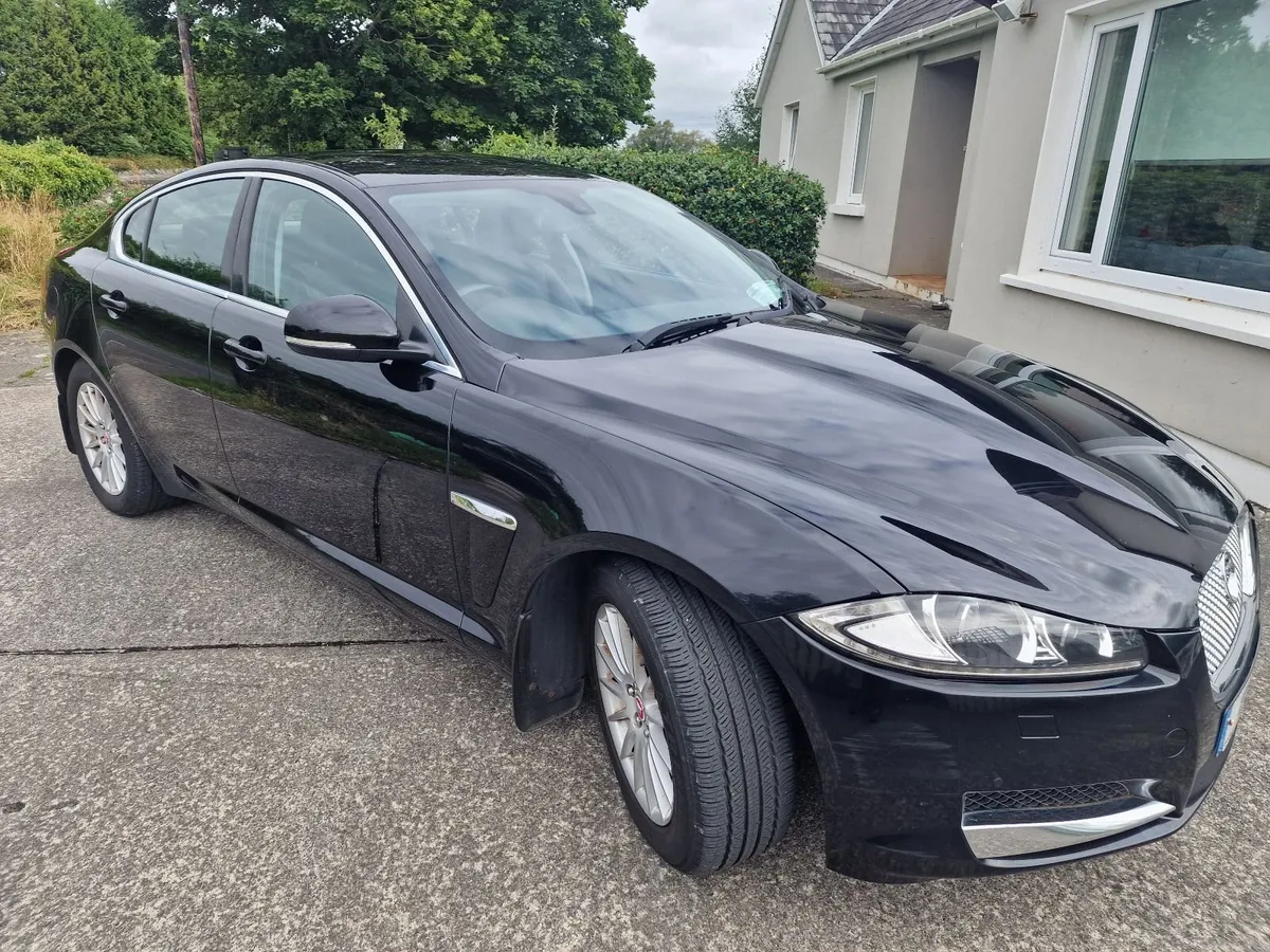 Jaguar XF 2013 - Image 1