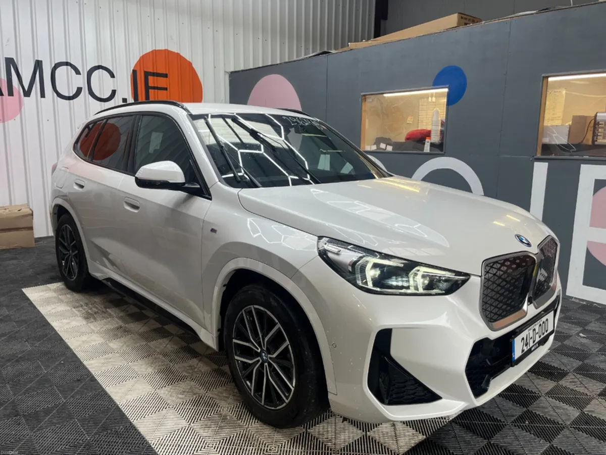 BMW iX1 2024 BMW IX1 4WD XDRIVE 30 M SPORT AUTOMAT - Image 3