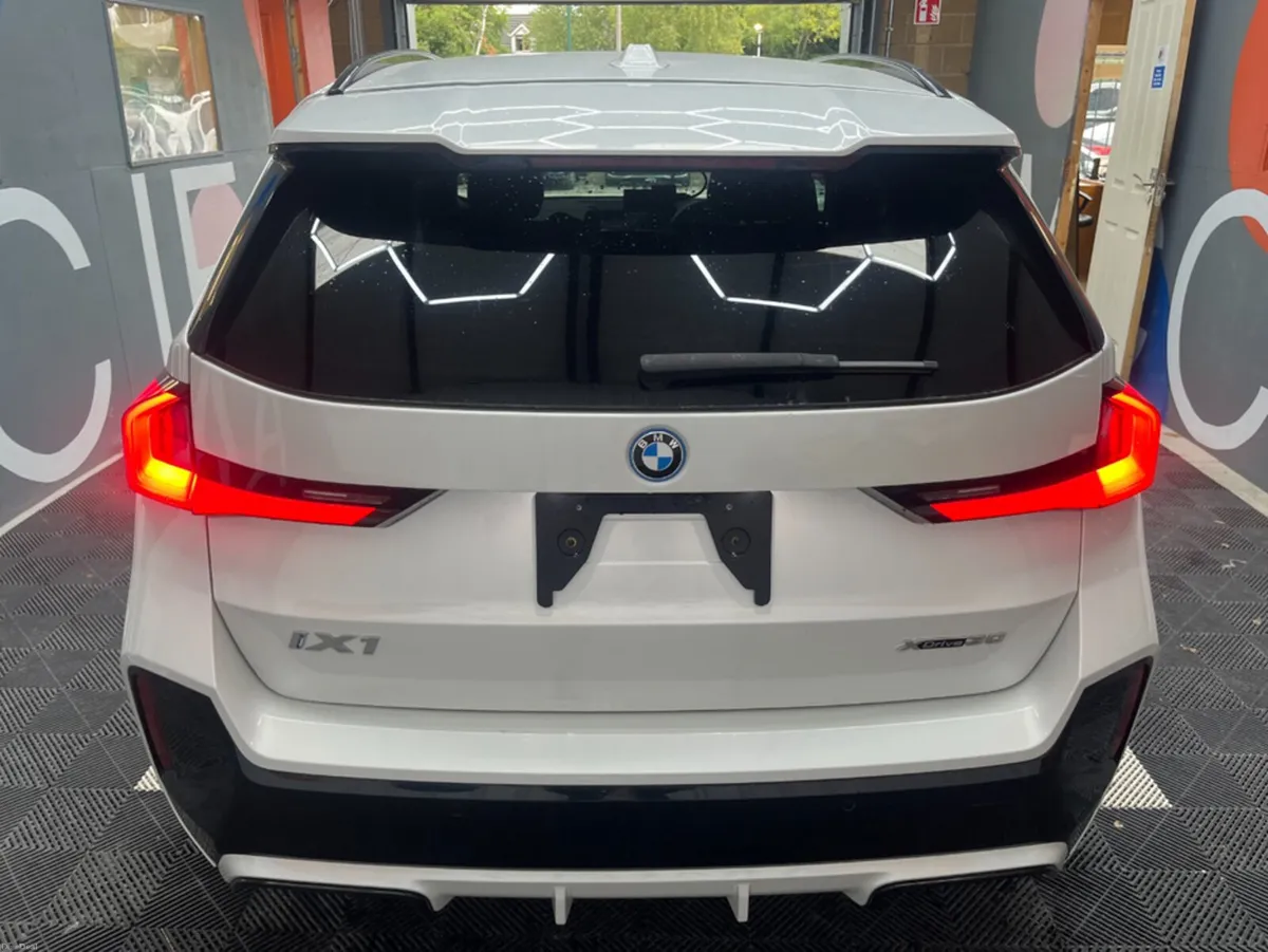 BMW iX1 2024 BMW IX1 4WD XDRIVE 30 M SPORT AUTOMAT - Image 5