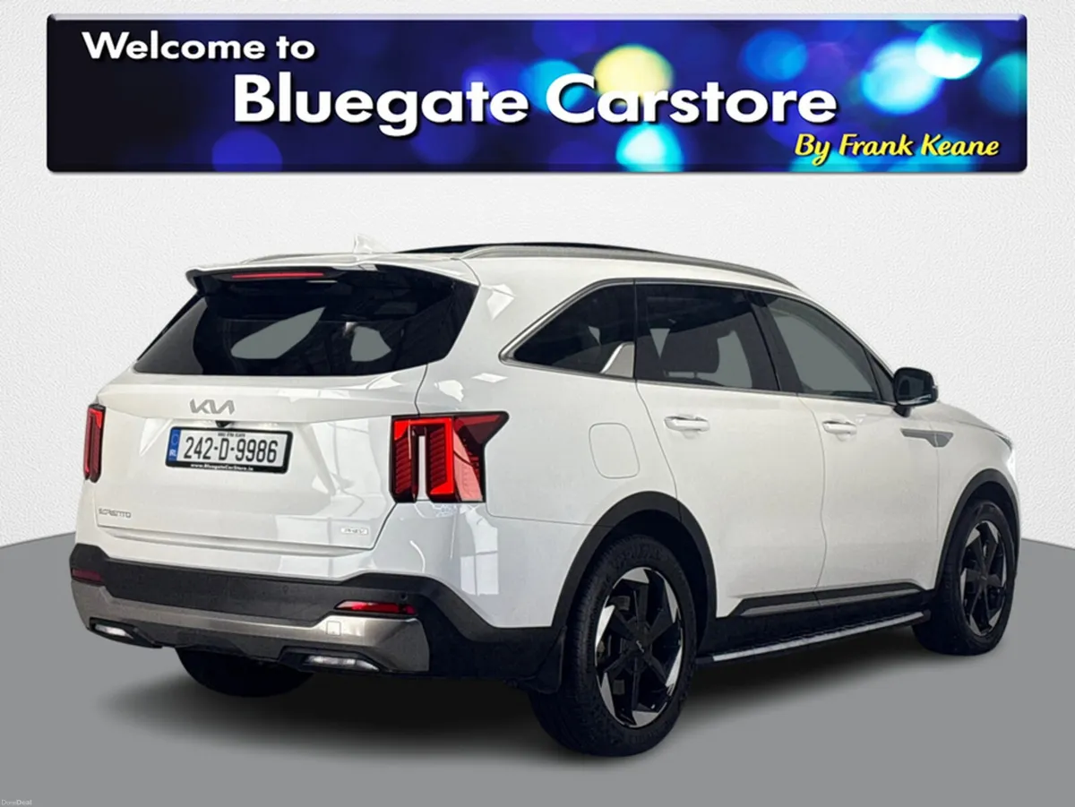 Kia Sorento PHEV PE 7S 4WD **7 SEATER**FULL BLACK - Image 4