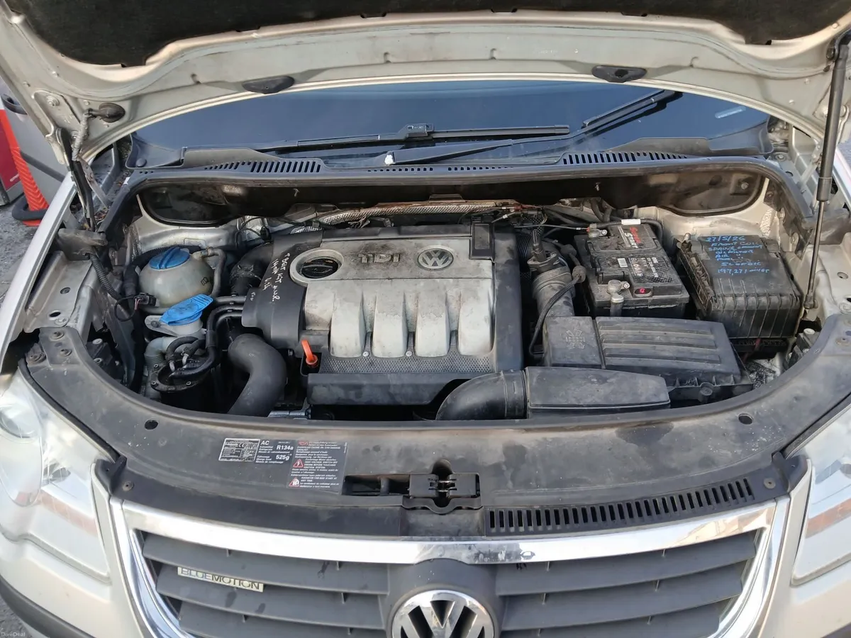 Volkswagen Touran 2009 - Image 5