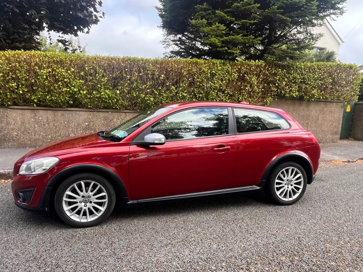 Volvo C30 2011 - New NCT until October 2027 - Image 5
