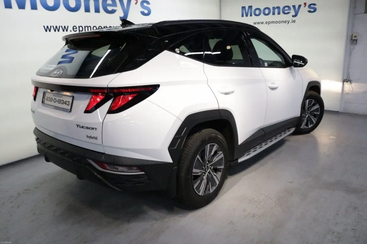 Hyundai Tucson Hybrid Executive 1.6 L Petrol Autom - Image 5