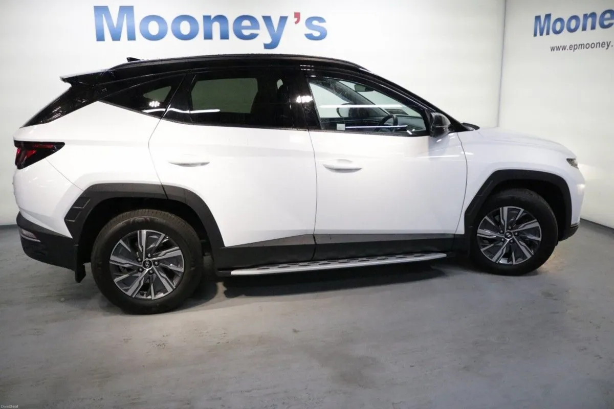 Hyundai Tucson Hybrid Executive 1.6 L Petrol Autom - Image 6