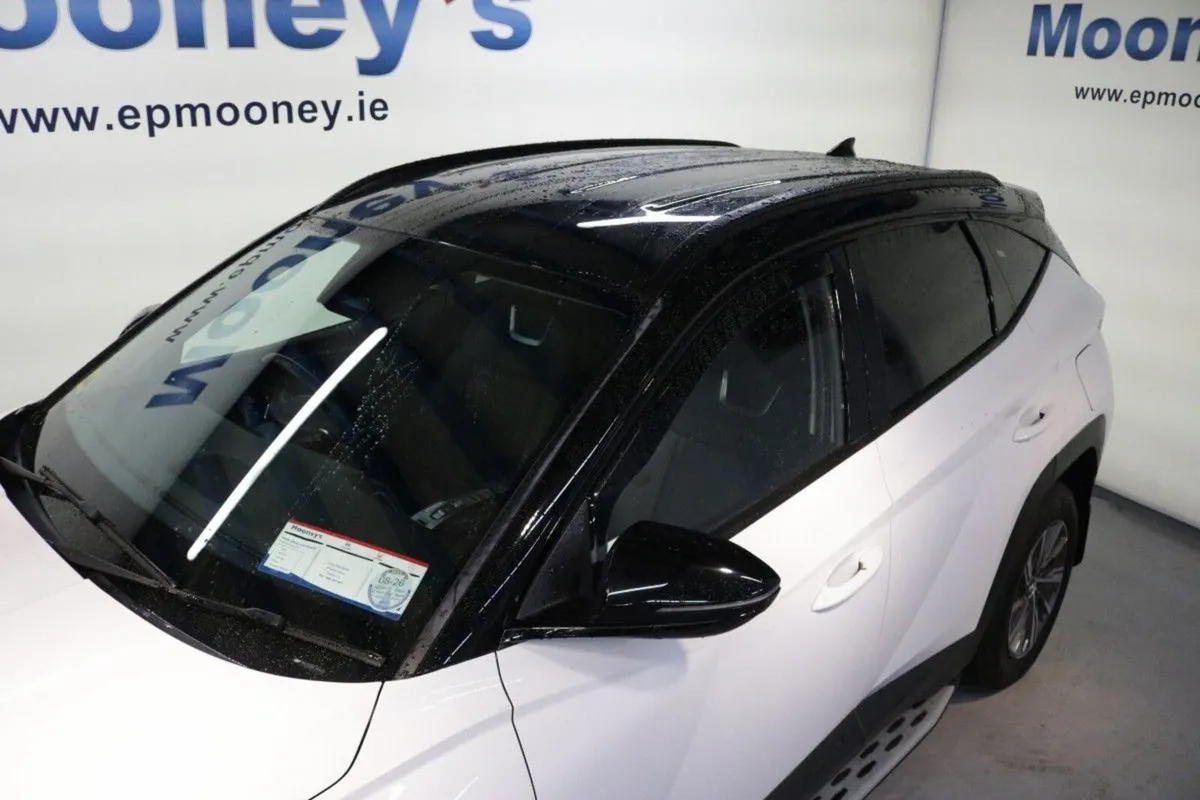 Hyundai Tucson Hybrid Executive 1.6 L Petrol Autom - Image 4