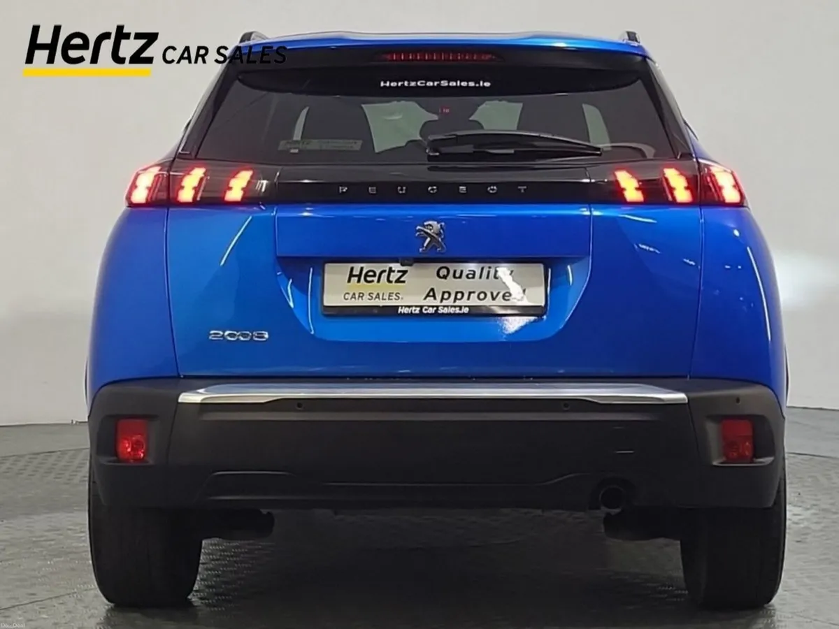Peugeot 2008 Allure 1.2 Petrol Manual - Image 4