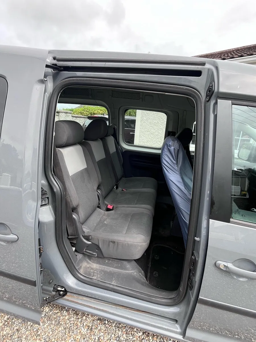 Volkswagen Caddy 7 seater - Image 6
