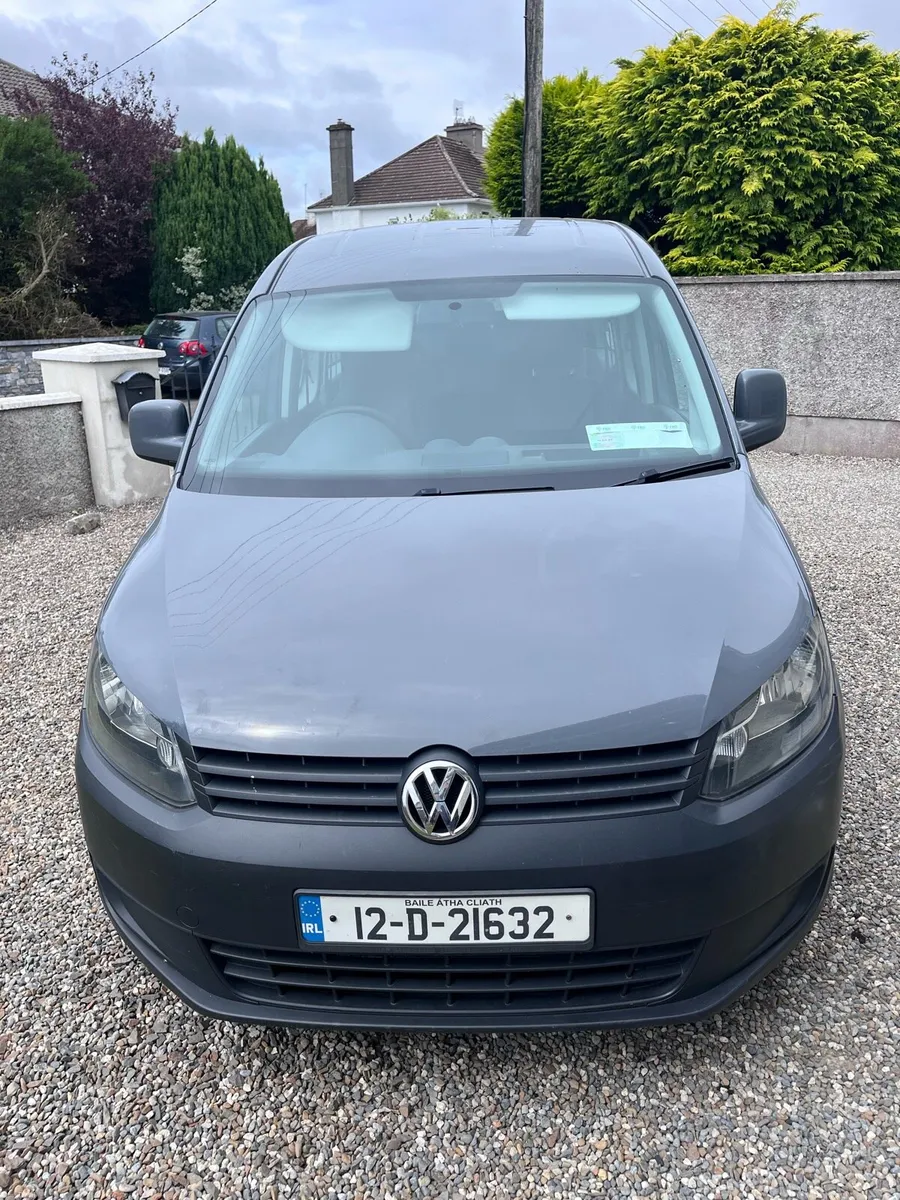 Volkswagen Caddy 7 seater - Image 1