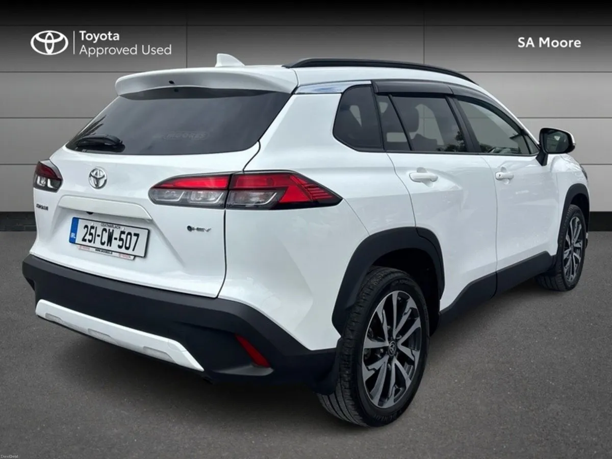 Toyota Corolla Cross HYBRID SPORT - Image 2