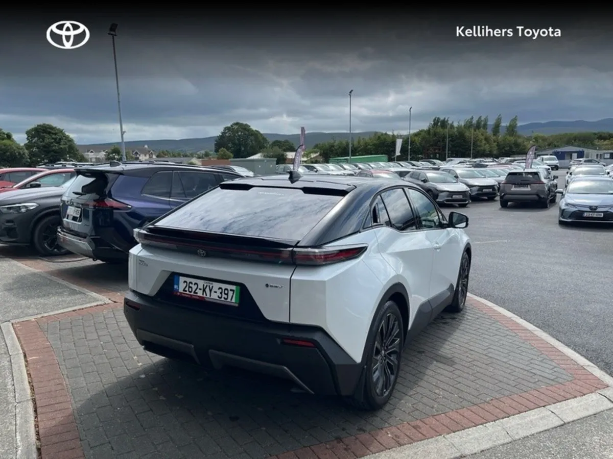 Toyota C-HR+ PREMIER - Image 2