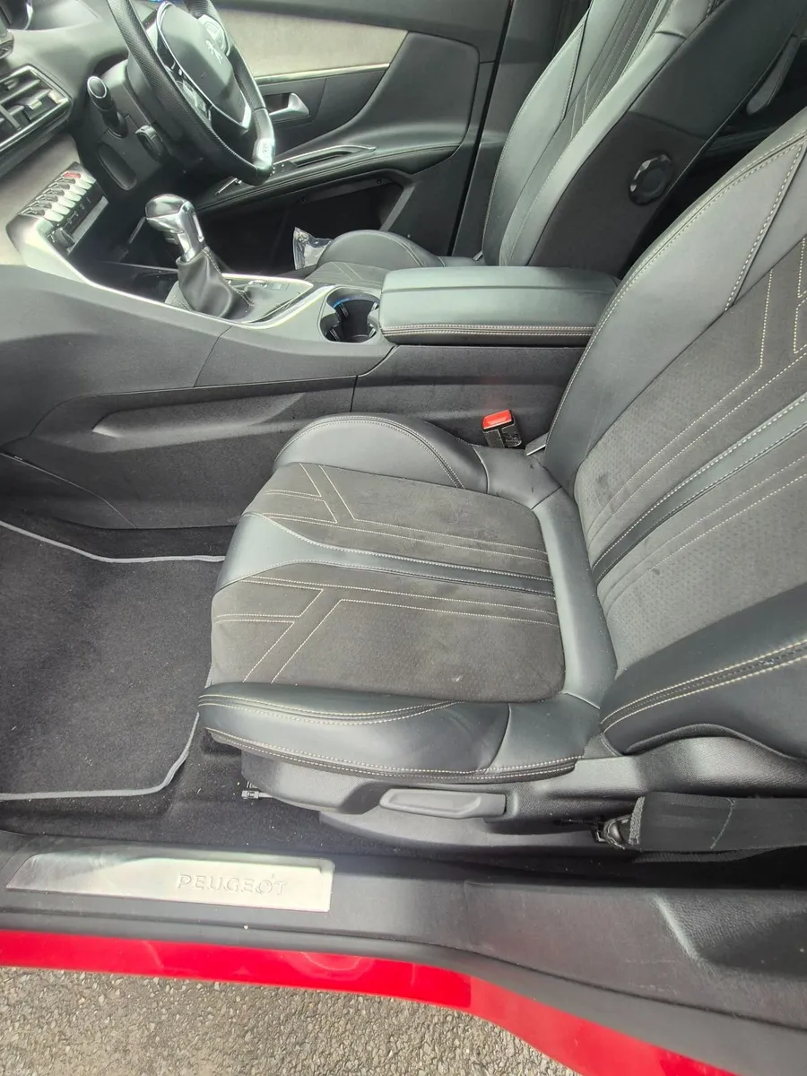 Peugeot 5008 GT - Image 2