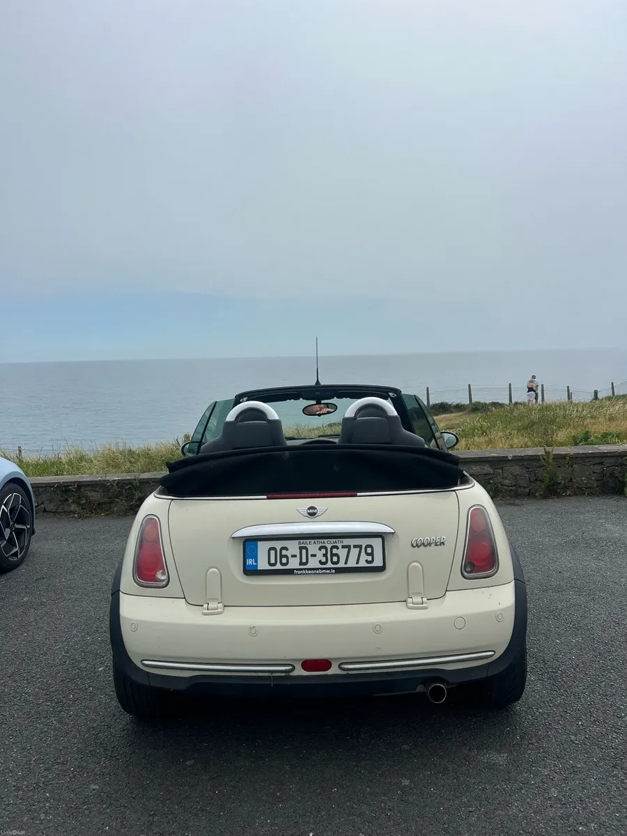 Mini Cooper Convertible Taxed & Tested 1.6L P 06 - Image 2