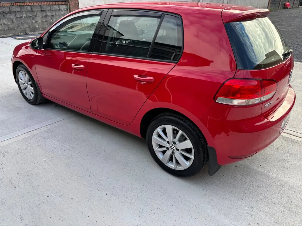 2011 Volkswagen Golf 1.6 TDI BLUEMOTION 105BHP - Image 6