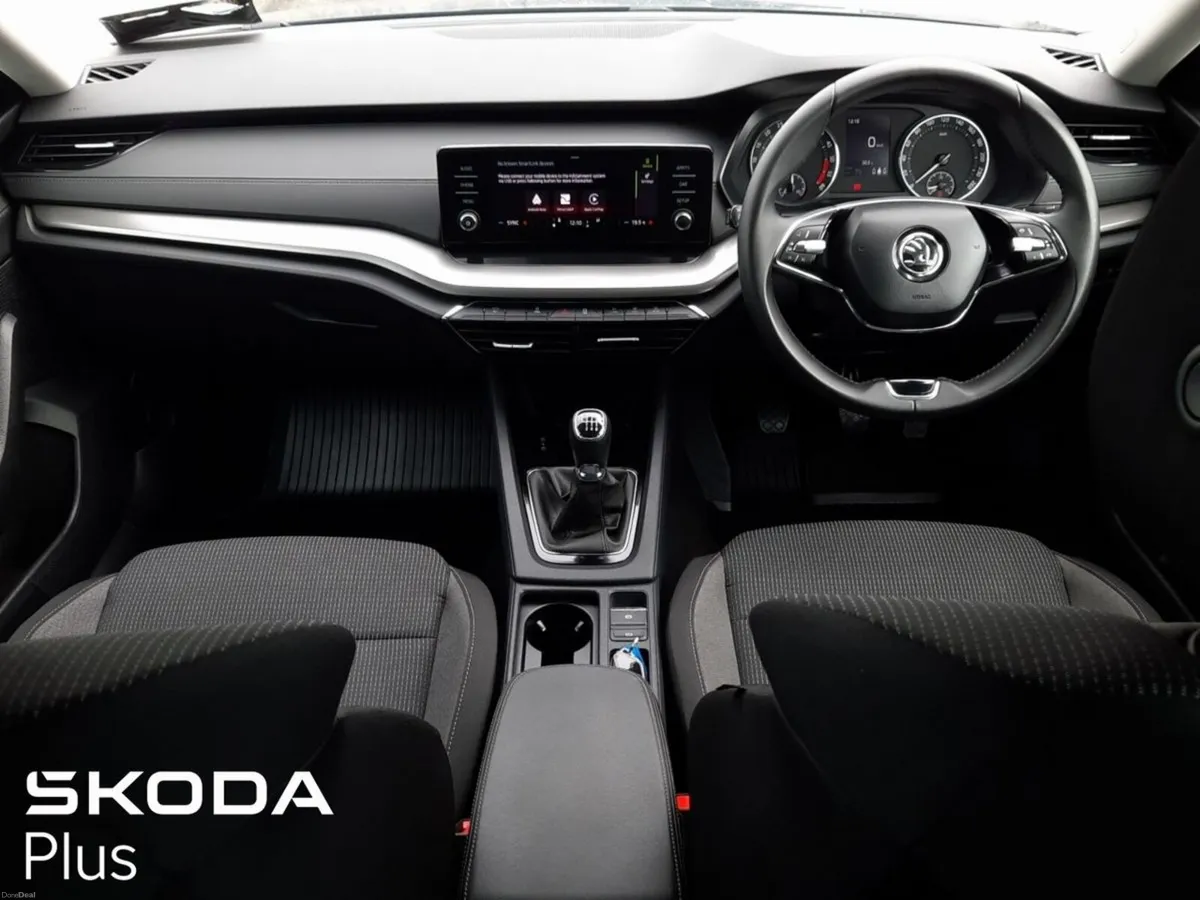 Skoda Octavia AMBITION 2.0 TDI 115BHP - Image 2