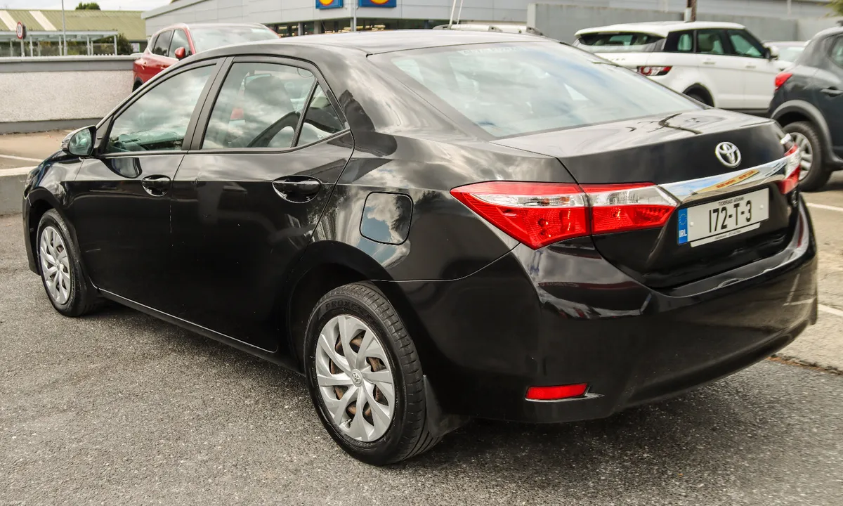 2017 Toyota Corolla D4D 1.4 Diesel Saloon - Image 5