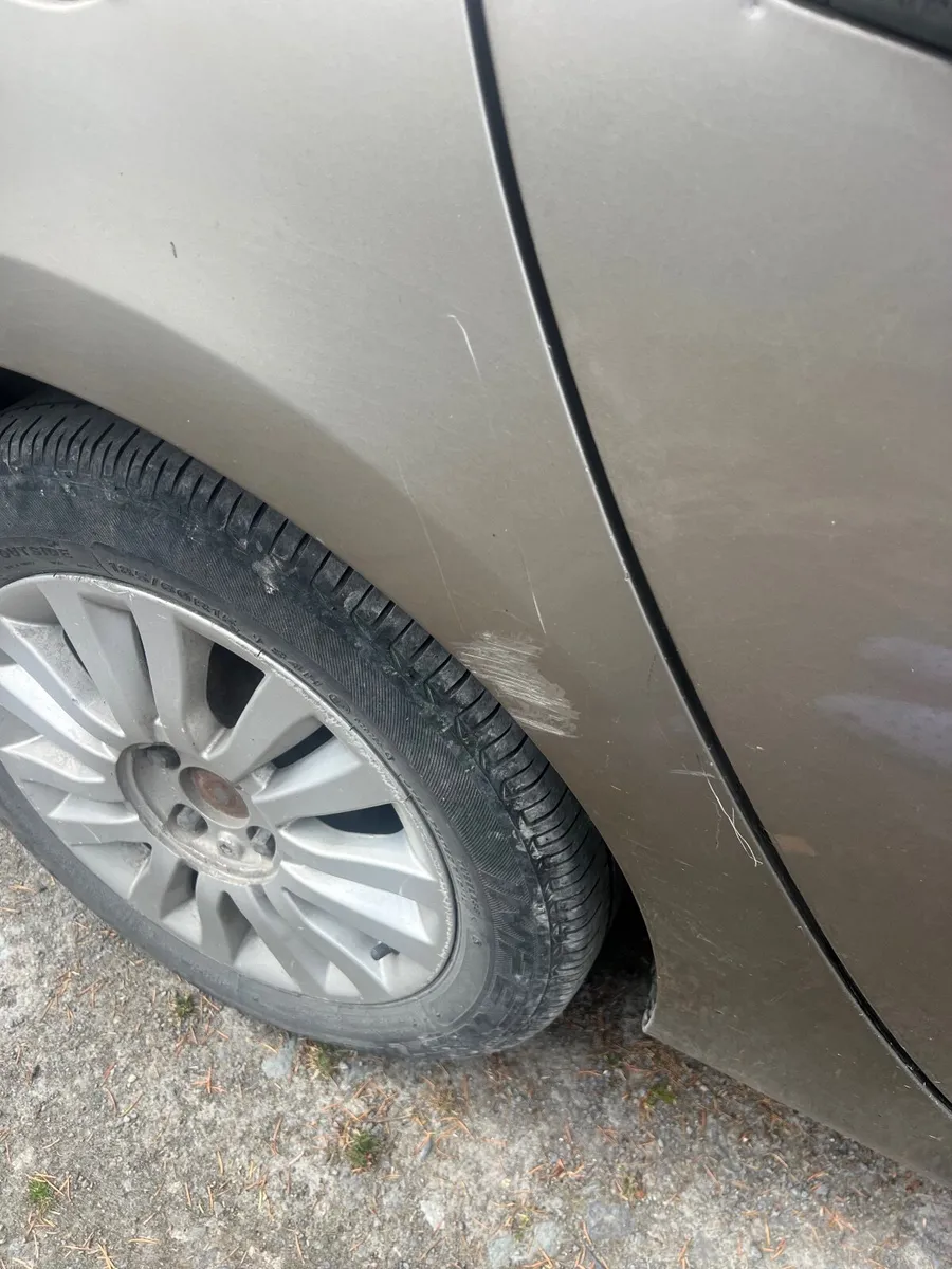 Renault Clio 2010 - Image 6