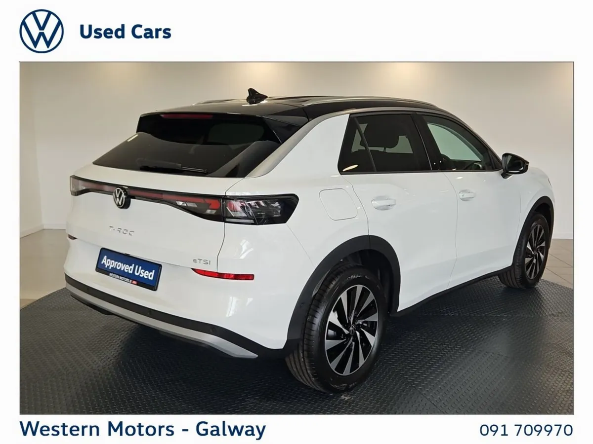 Volkswagen T-Roc **Save €1000 vs New** Style Spec, - Image 3