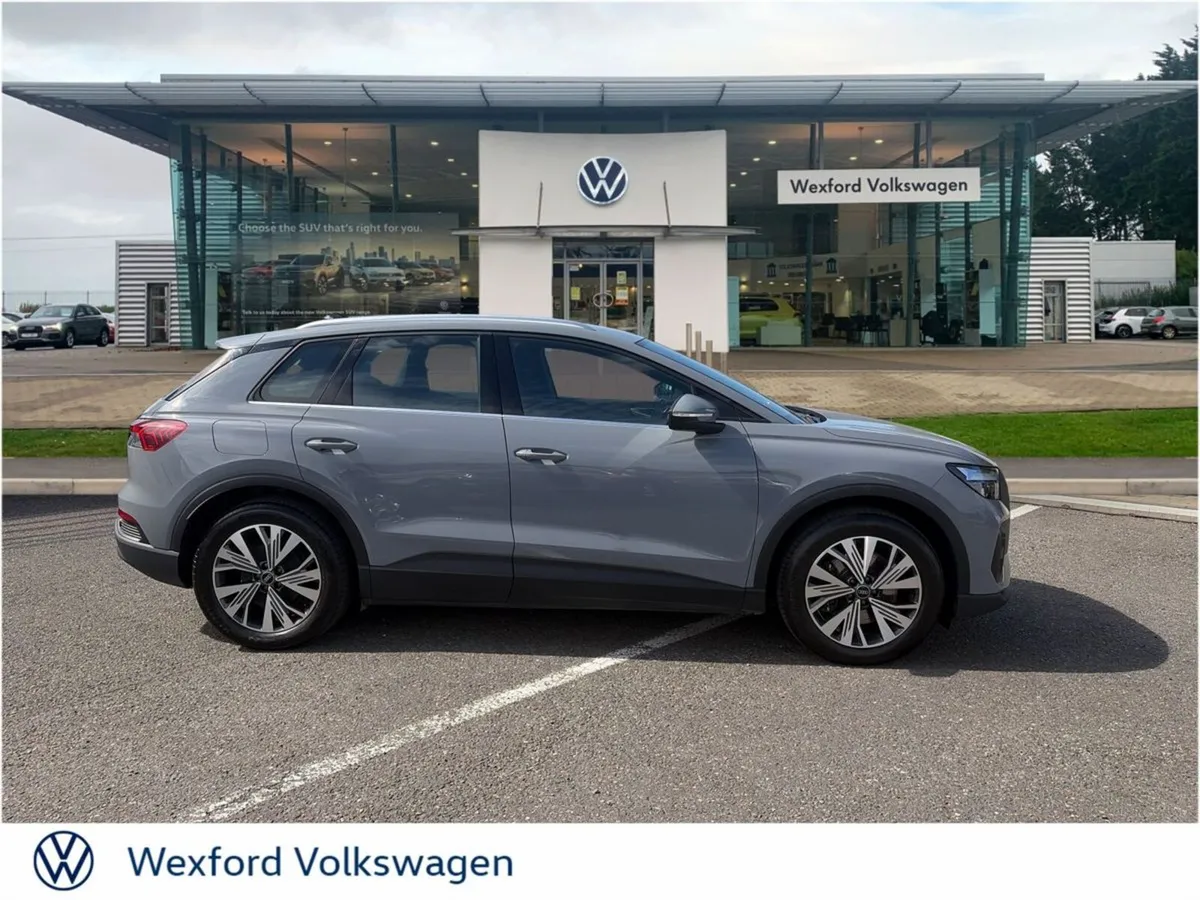 Audi Q4 e-tron 40 Advanced 4dr 204HP - Image 4