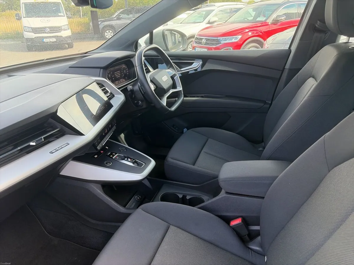 Audi Q4 e-tron 40 Advanced 4dr 204HP - Image 2