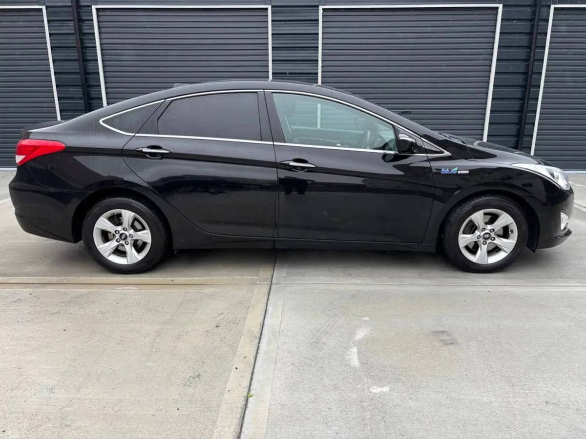 2014 Hyundai i40 Executive Plus 1.7 Diesel - Image 1