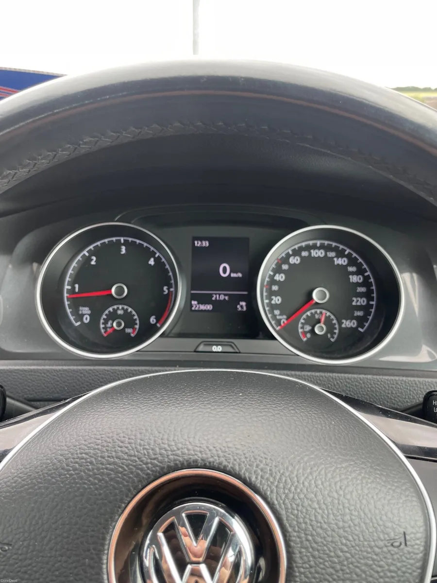 VW GOLF 1.6 TDI - Image 4