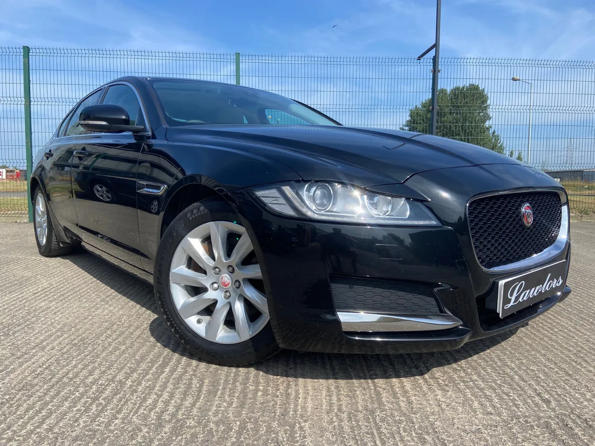 2015 (152) JAGUAR XF 2.0 AUTO FACELIFT - Image 1