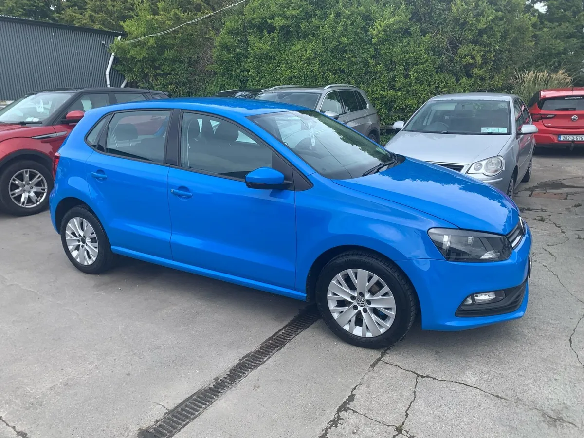 Volkswagen Polo 2015 - Image 1