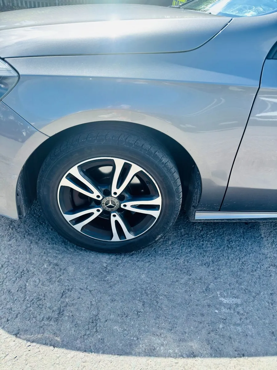Mercedes-Benz A-Class 2018 - Image 3