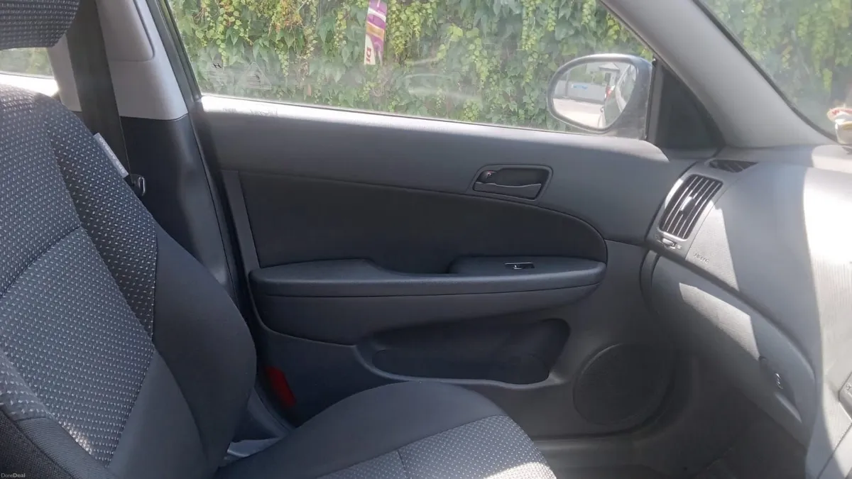 Hyundai i30 2010 - Image 3