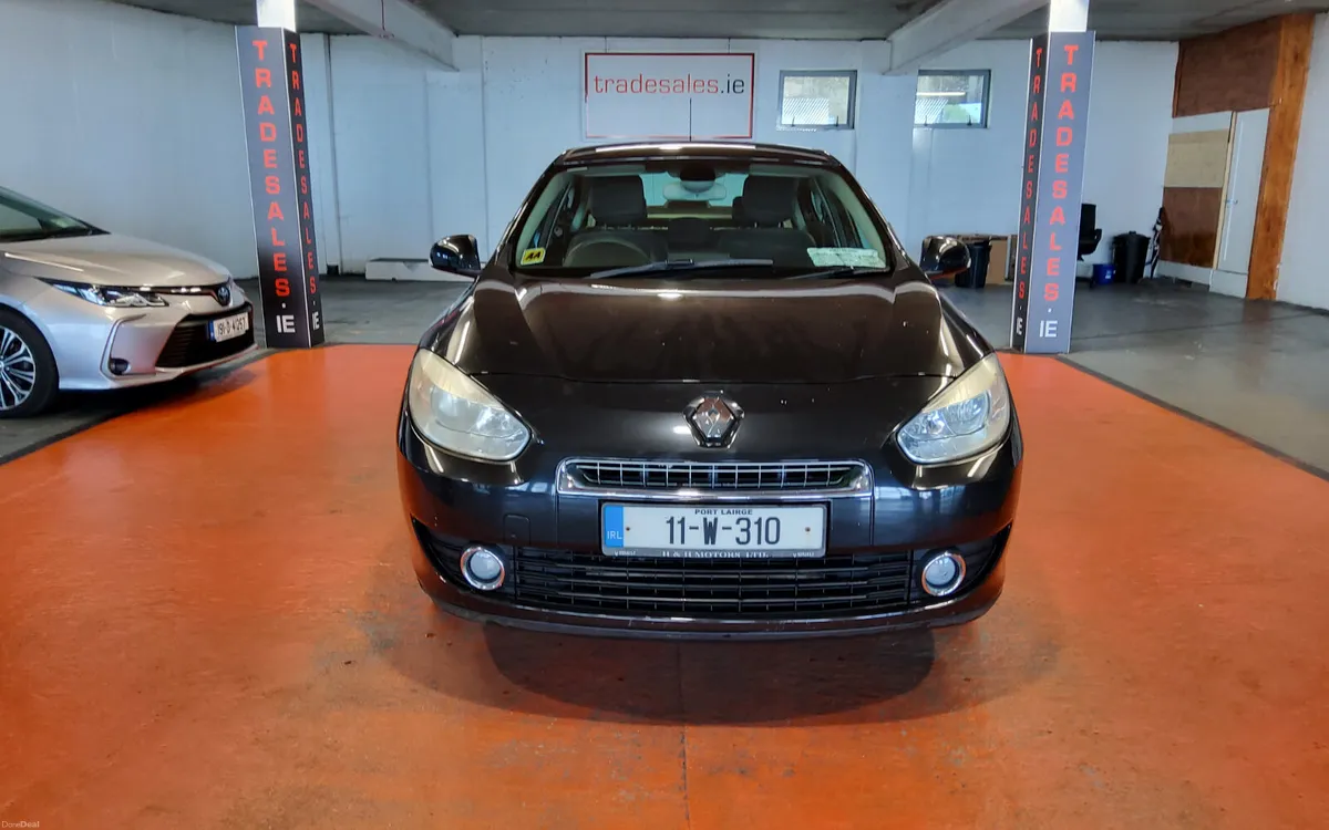 Renault Fluence 2011 - Image 2