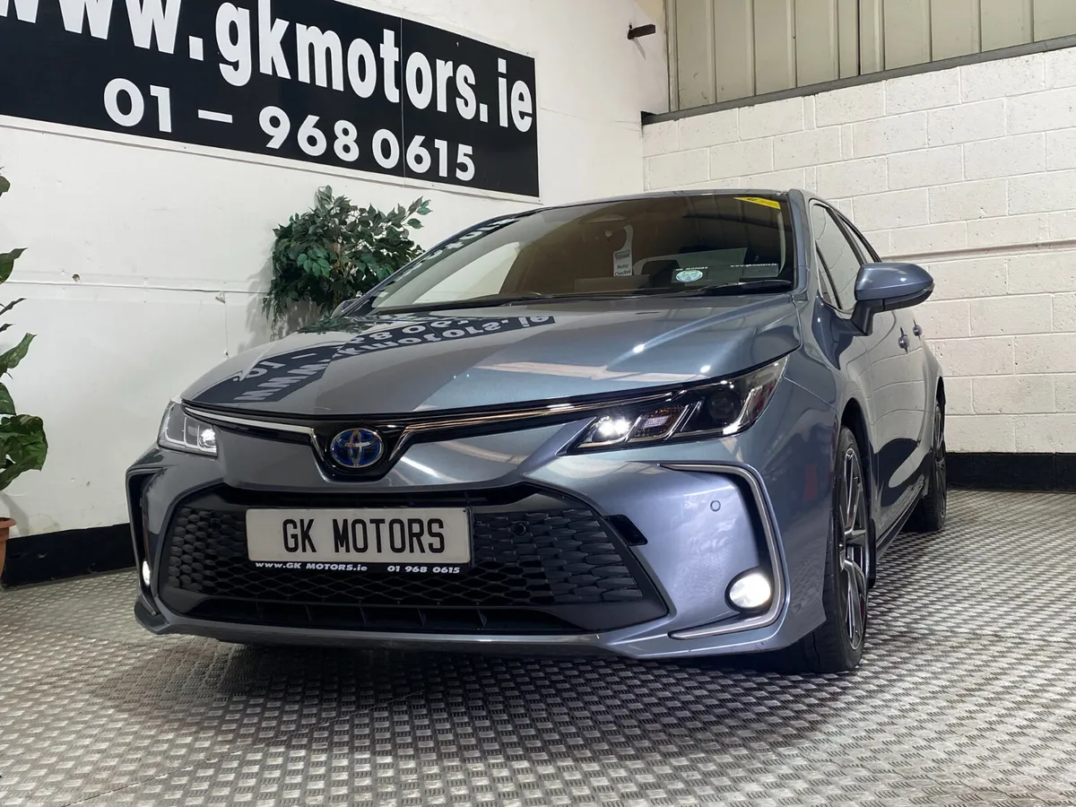 Toyota Corolla 2023//HYBRID///SOL//FINANCE/// - Image 4
