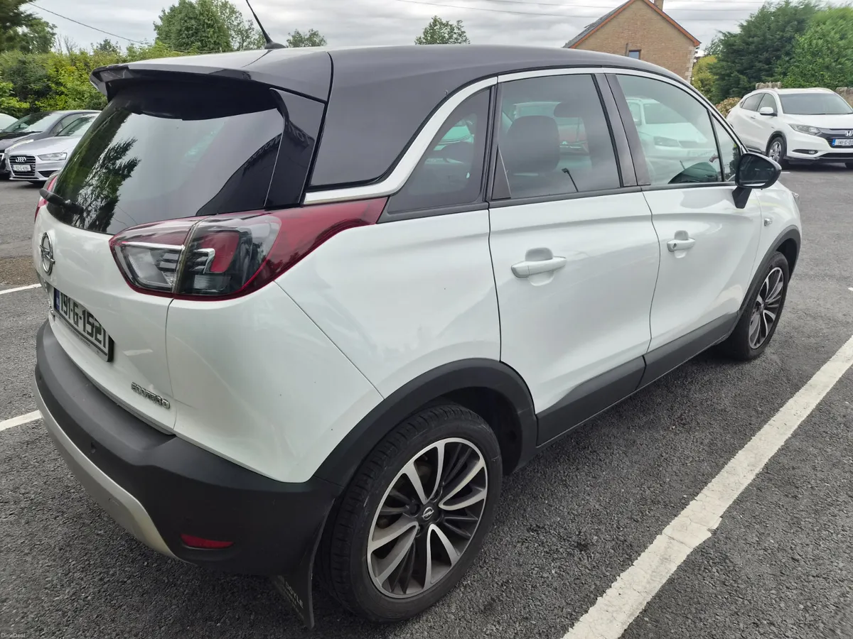 Opel Crossland X 2019 1.5L Diesel Manual - Image 3