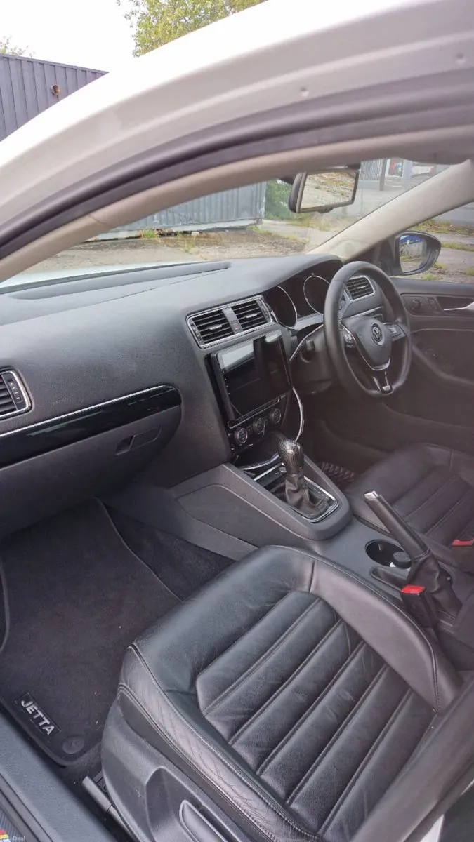Volkswagen jetta mk6 1.4 A6 - Image 3