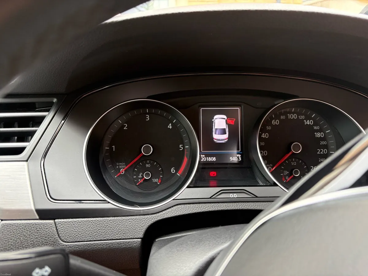 2018 Volkswagen Passat 1.6 TDI DSG Automatic - Image 6