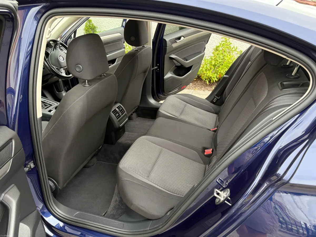 2018 Volkswagen Passat 1.6 TDI DSG Automatic - Image 4