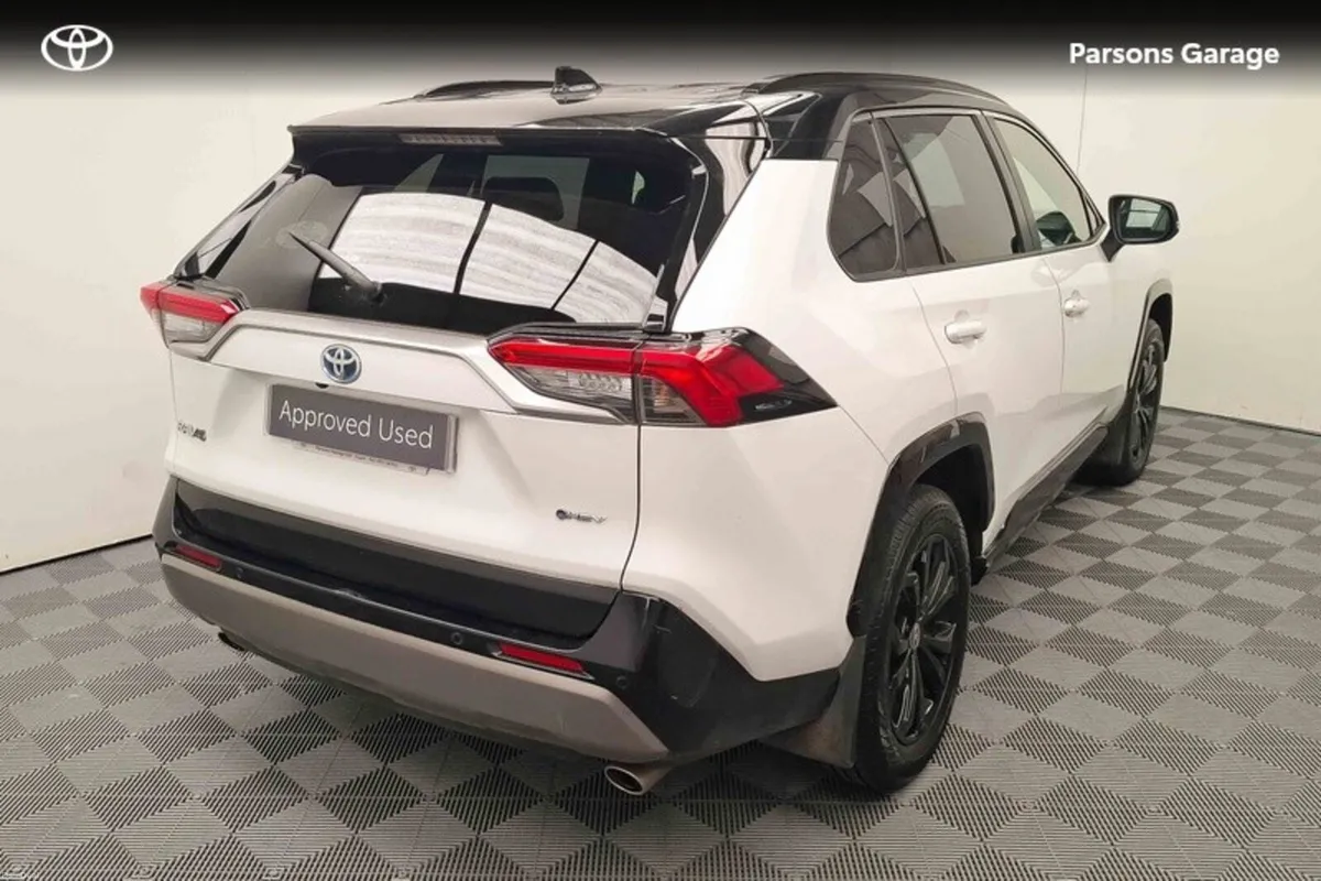 Toyota RAV4 RAV4 HYBRID SPORT - Image 2