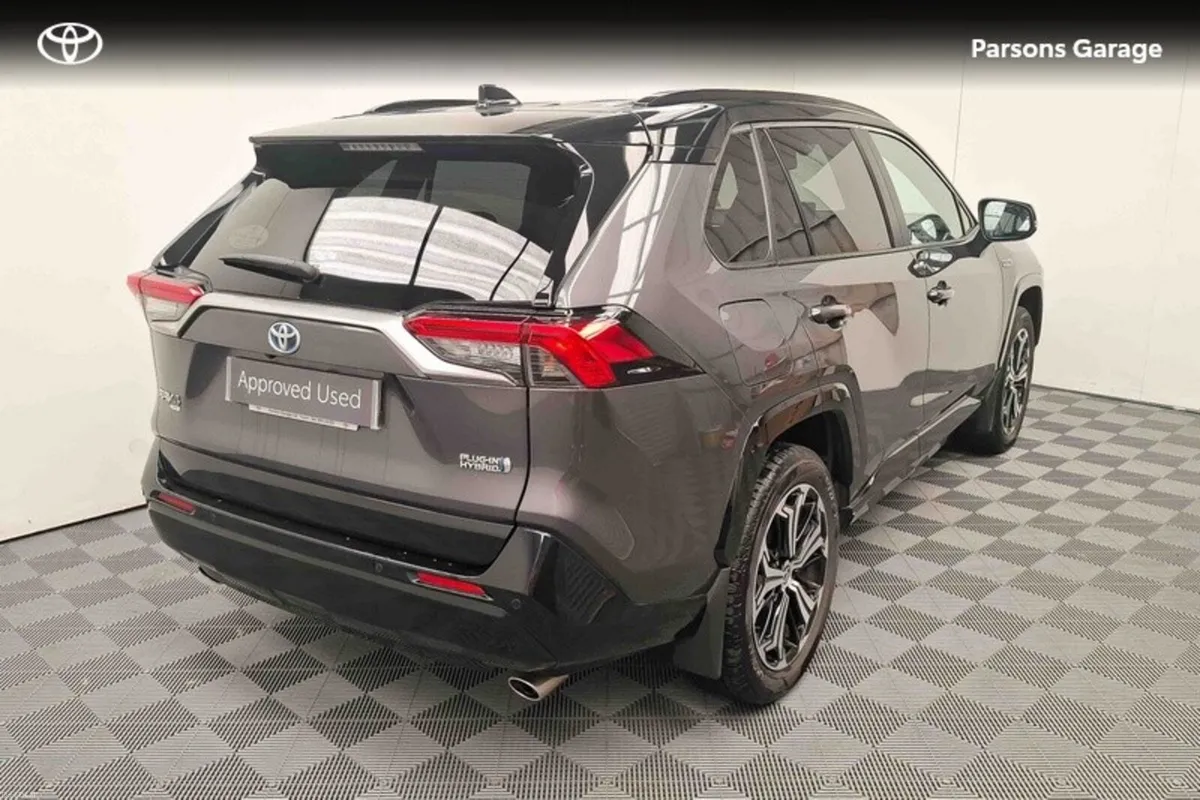 Toyota RAV4 RAV4 PLUG-IN HYBRID SPORT - Image 2