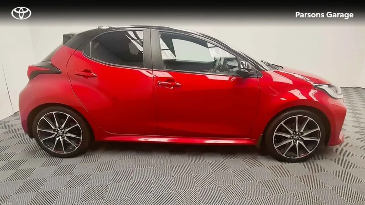 Toyota Yaris 1.5 - Image 4