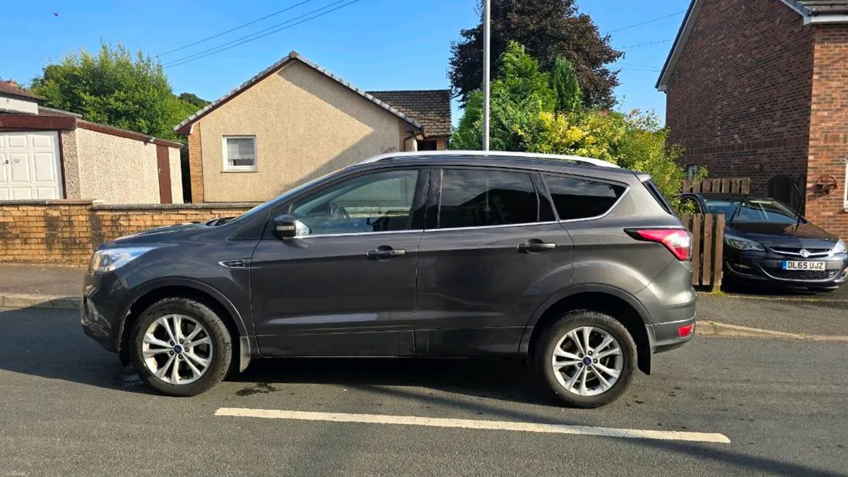 Ford Kuga - Image 3