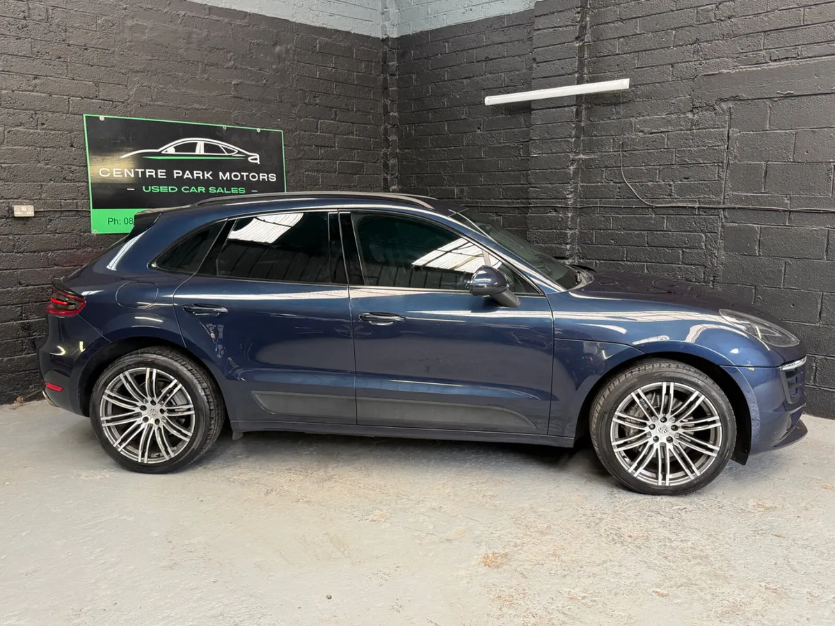 2015 Porsche Macan 3.0D **2 Seat Commercial** - Image 3