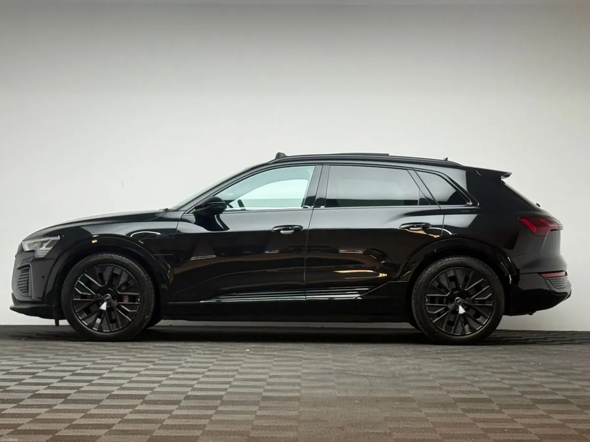 Audi Q8 e-tron BLACK EDITION 55 QUATTRO - Image 4