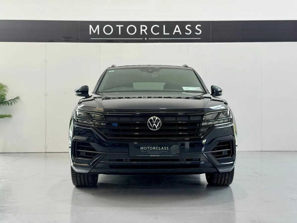 Deposit Taken 2021 Volkswagen Touareg 3.0 V6 R - Image 2