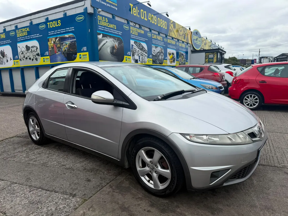 Honda Civic 2010 Automatic - Image 5