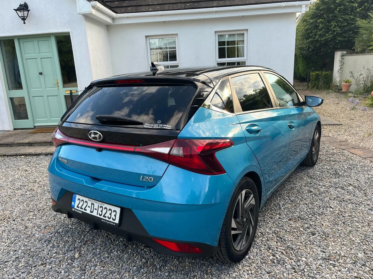 Hyundai i20 Deluxe - Image 3