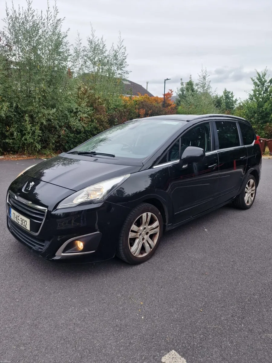 Peugeot 5008 2017 - Image 2