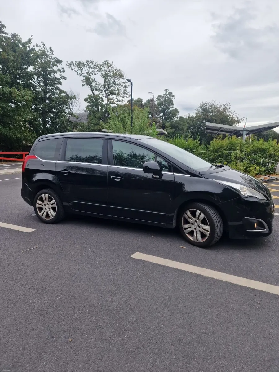 Peugeot 5008 2017 - Image 6