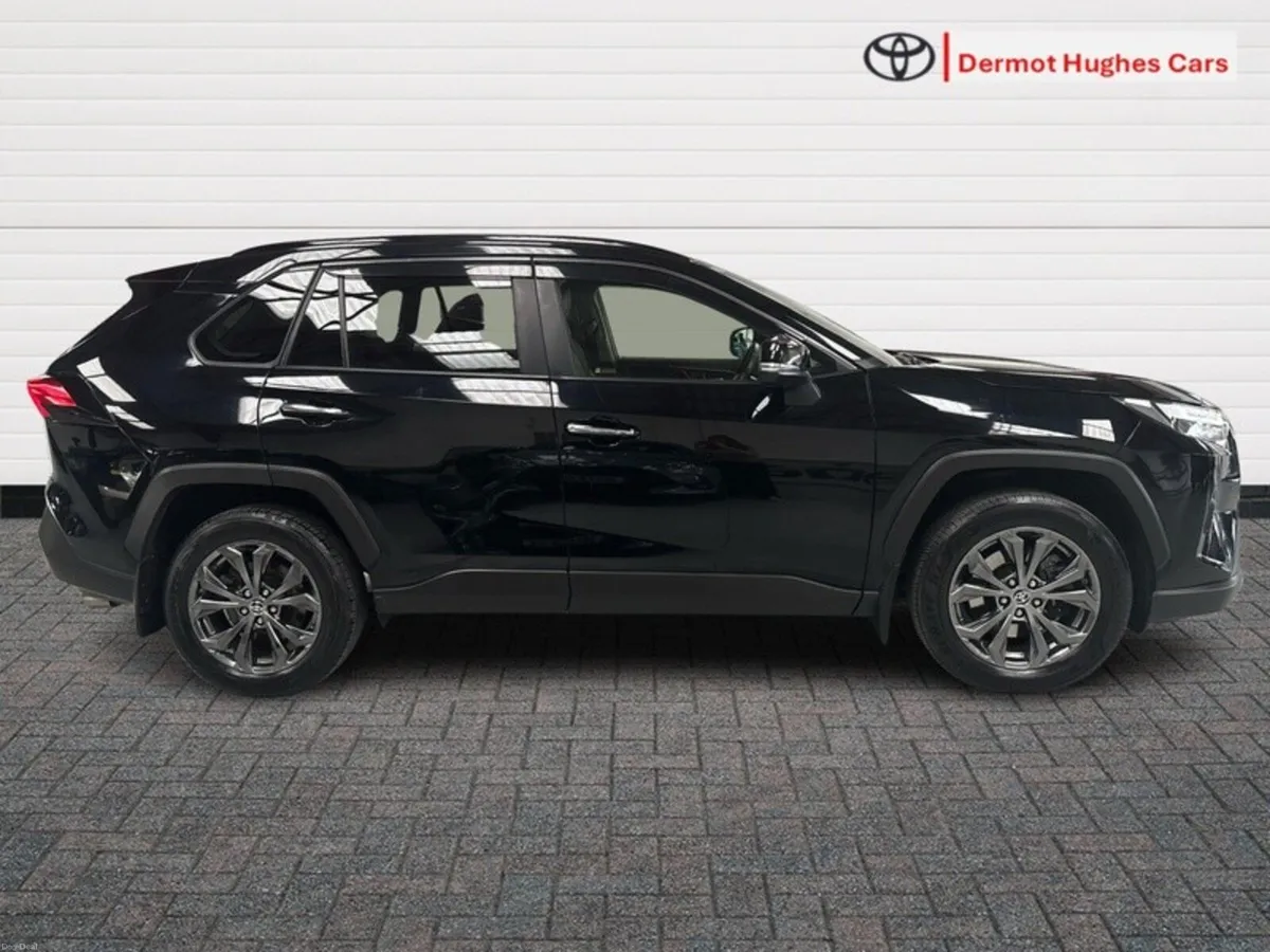 Toyota RAV4 HYBRID PLATINUM 4DR AUTO - Image 3