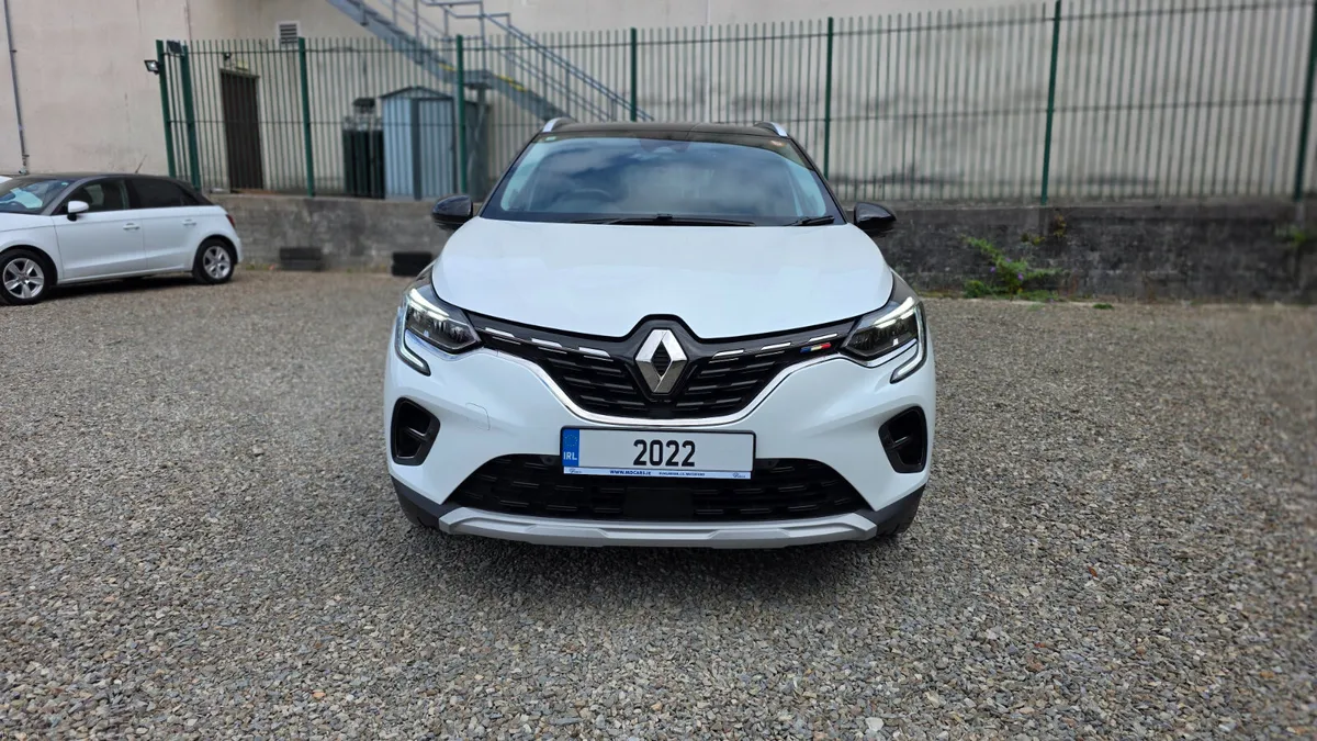 2022 Renault Captur Hybrid - Image 3
